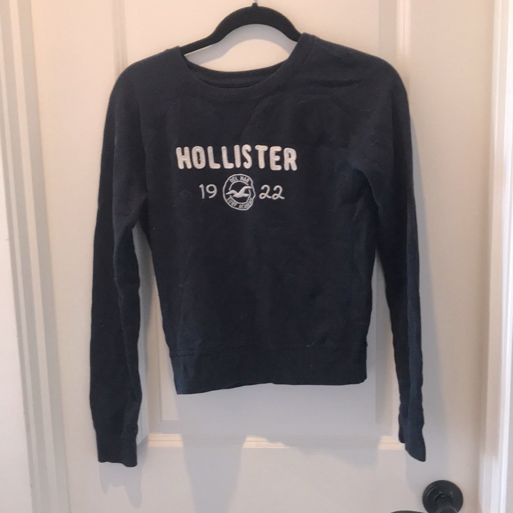 Hollister sweater